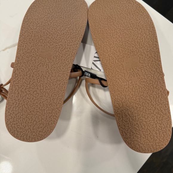 Zara flat scrappy sandal BRAND NEW size 10 - Picture 3 of 4
